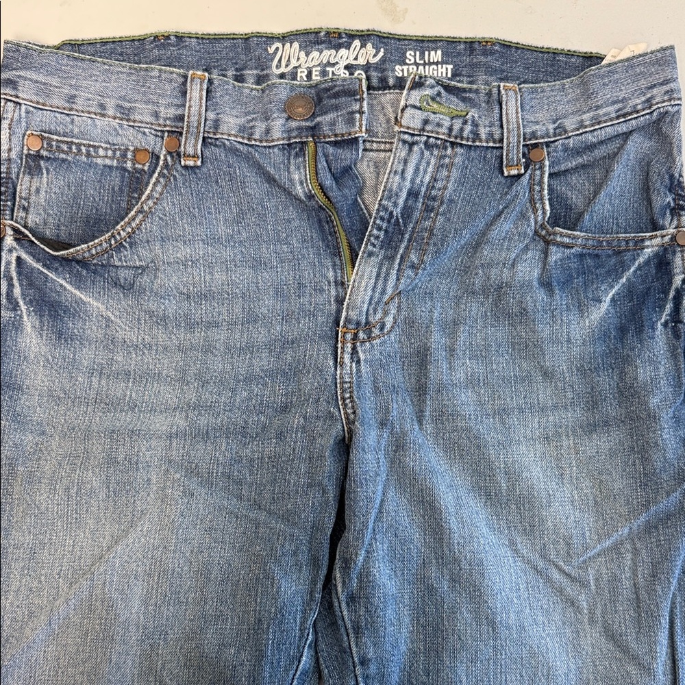 Wrangler Men's Denim Relaxed Jeans - Picture 2 of 4